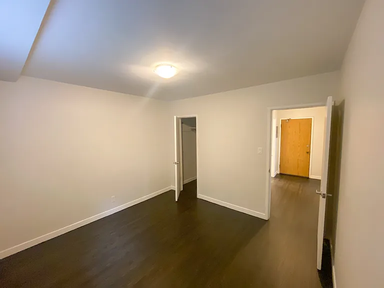 2054 Comox St #205 — Photo 5