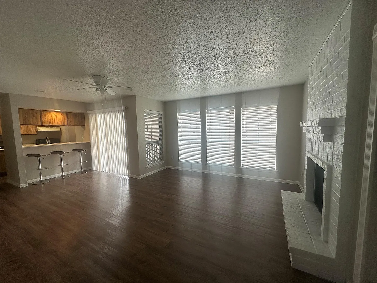 250 El Dorado Blvd — Photo 1