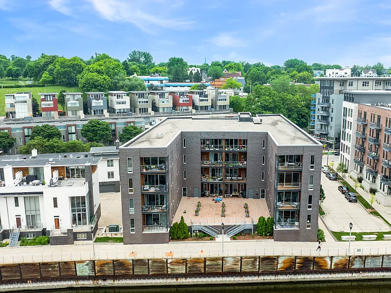 Gorgeous Beerline River Homes