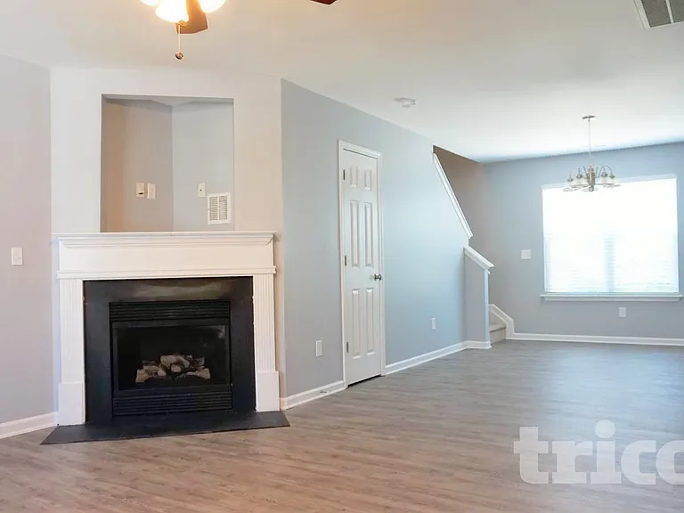 15714 Southern Garden Ln — Photo 2