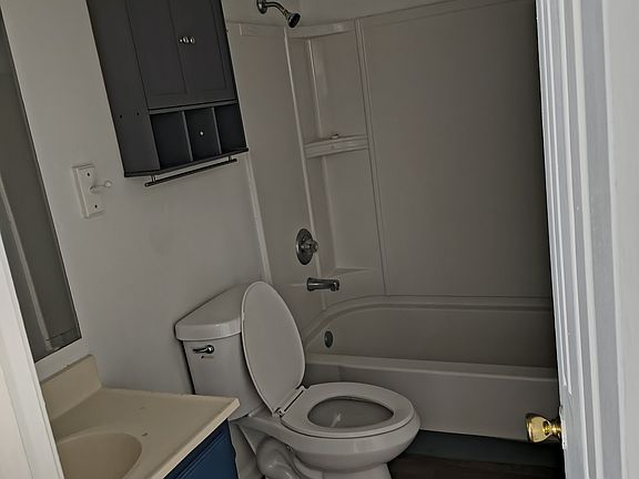 4th image of 390 S Jackson Park Dr #11438573