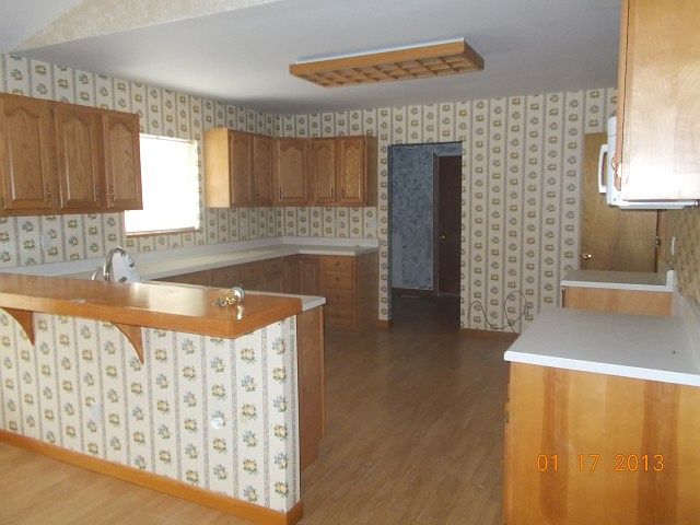 2nd image of 2 Ashland Ln