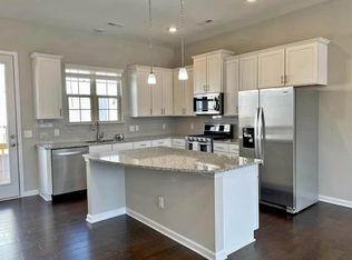 9439 Ainslie Downs St, Charlotte, NC 28273