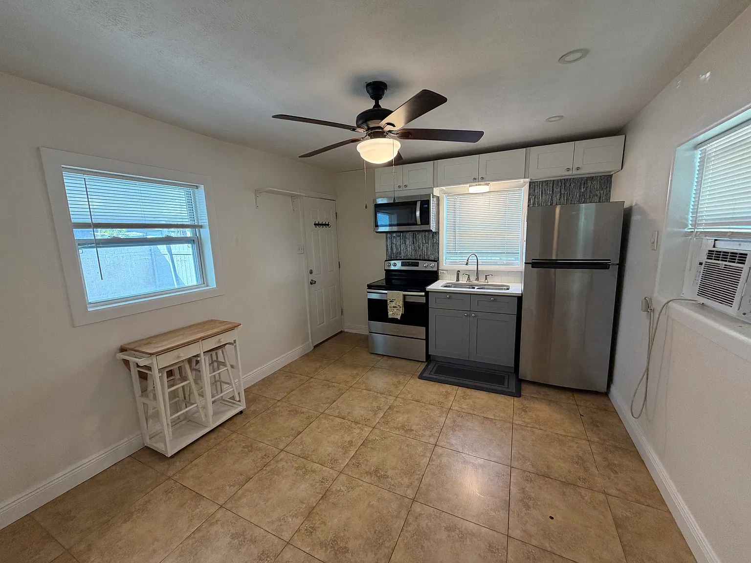 1 bed, 500 sqft, $1,400 — Photo 4