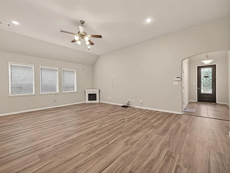 20427 Alpine Meadow Pl — Photo 8