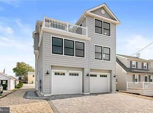 225 W 13th St, Ship Bottom, NJ