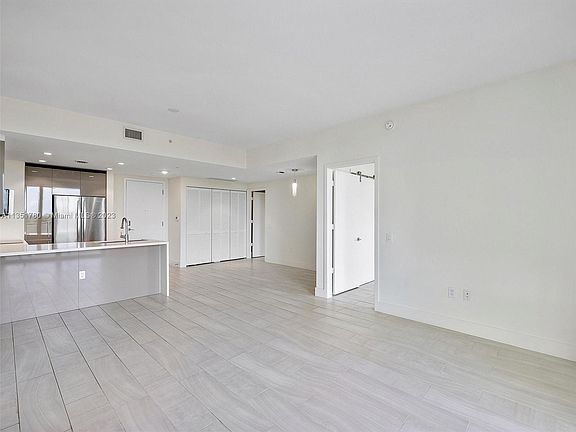 2nd image of 2000 Metropica Way APT 402