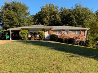 2952 Valley Ridge Dr, Decatur, GA 30032