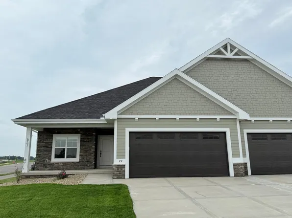 6701 Bellflower Pointe Dr, Deforest, WI 53532