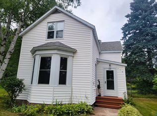 319 W Pine St, Washburn, WI 54891