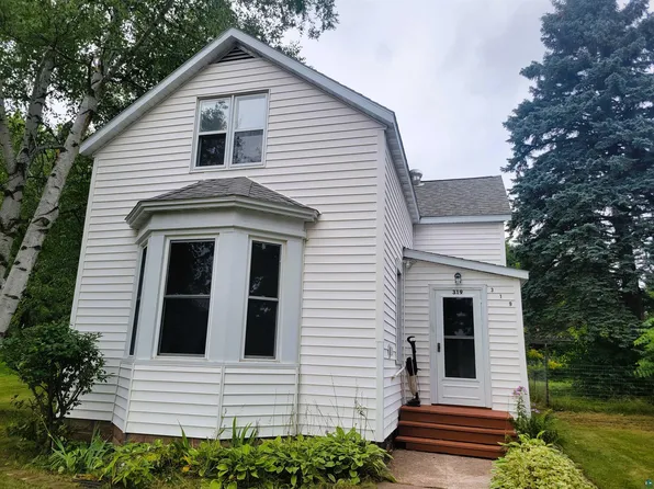 319 W Pine St, Washburn, WI 54891