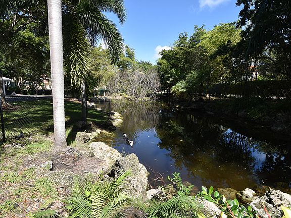 2nd image of 12850 Sw 57th Avenue