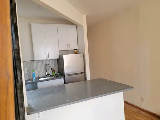 Rented by Chartwell Manhattan Realty | media 21