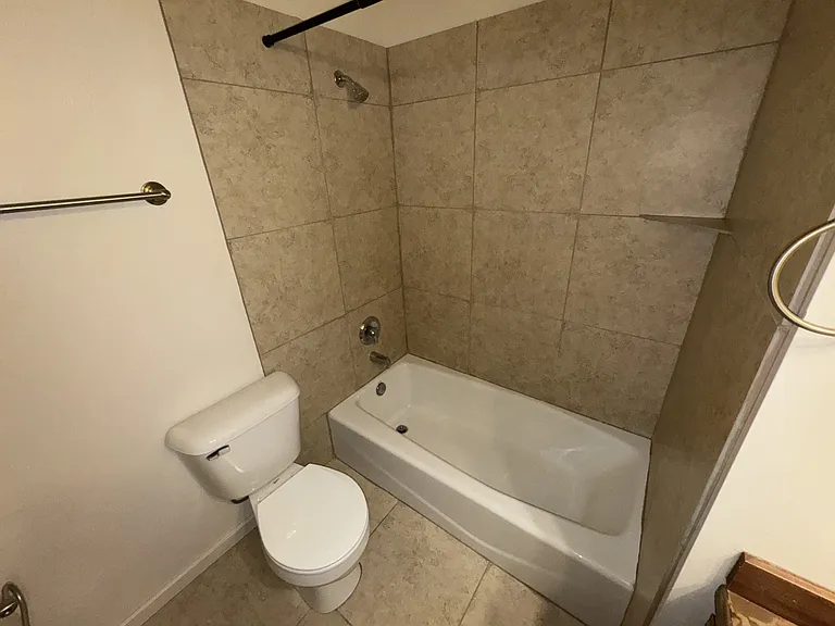 606 Minnesota St — Photo 14