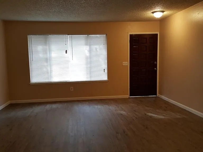 2530 W Mission Ct — Photo 1