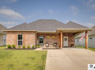 204 Yellow Pine Dr, Calhoun, LA 71225