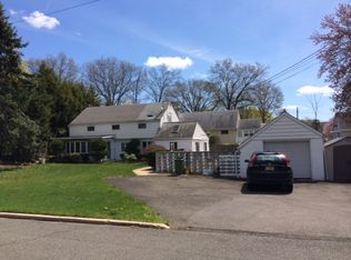 151 Harold St, Paramus, NJ 07652