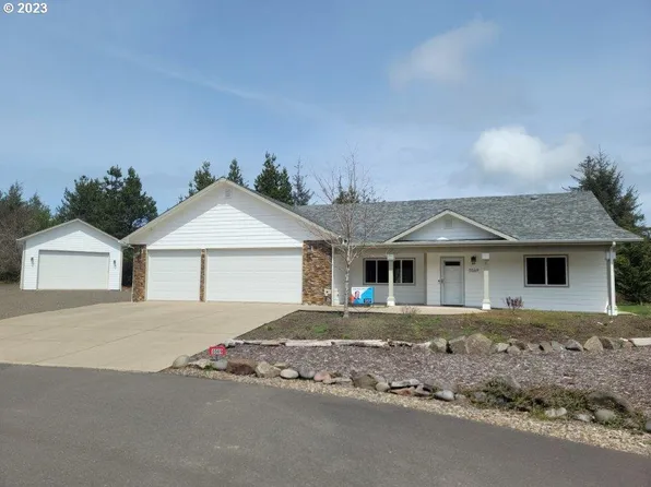 5569 Chittum Loop, Florence, OR 97439