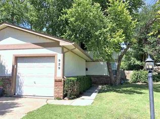929 S Enoch Dr, Wichita, KS 67207