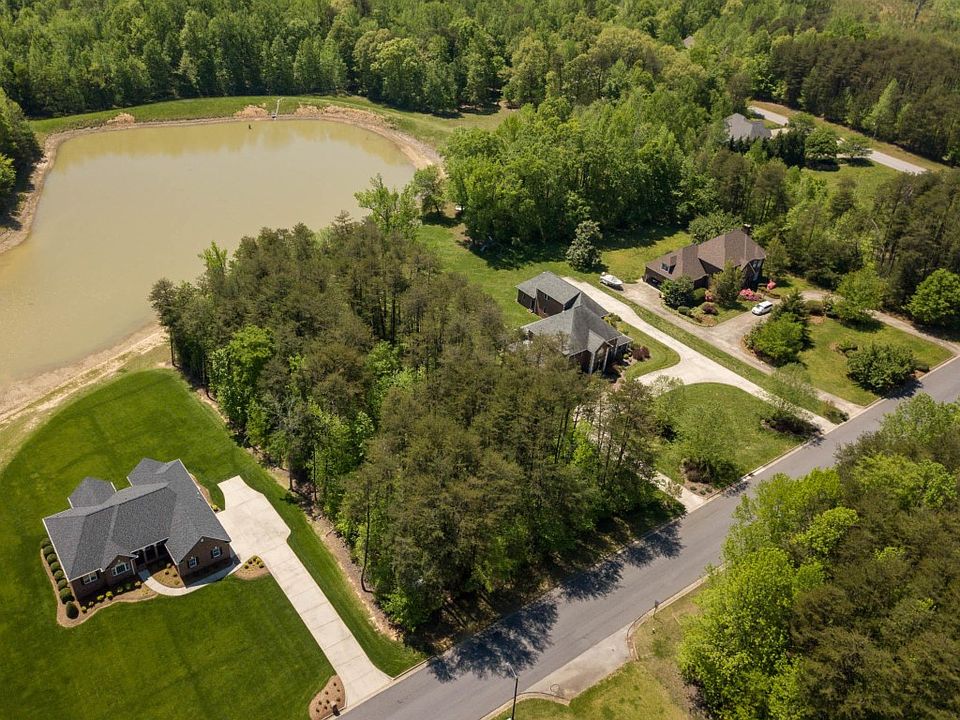 1st image of Ashcroft Dr
