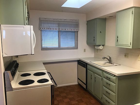 2nd image of 844 W Cliff Dr APT 305