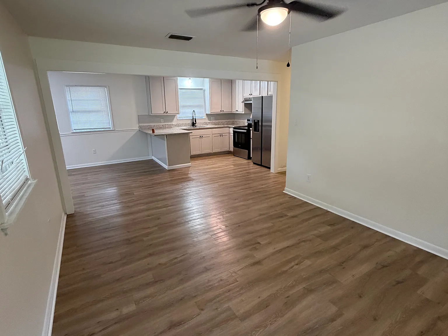3 bed, 1340 sqft, $1,400 — Photo 3