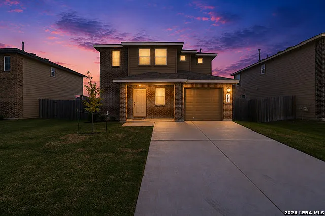 3 bed, 2.5 bath, 1631 sqft, $1,850 — Photo 2