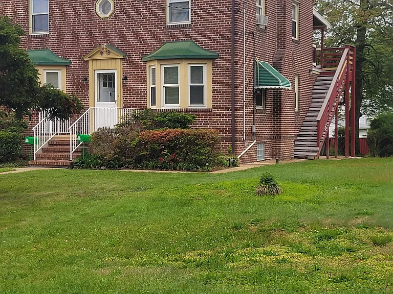 1253 Circle Dr — Photo 3