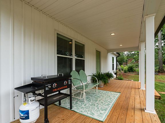 4th image of 14900 Thomas Nelson Hwy