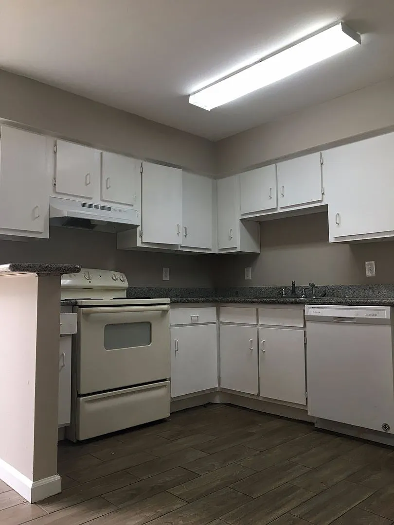 2 BR 2.5 BA Two Story Townhome — Photo 3