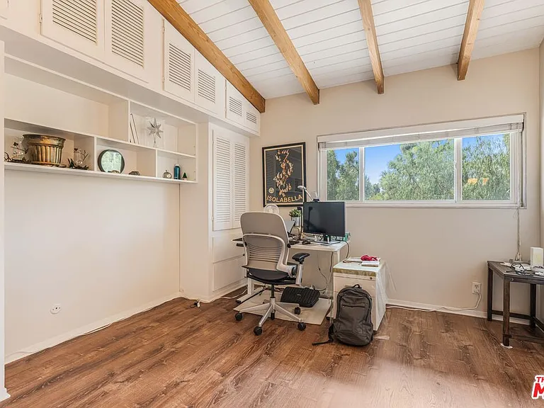 6249 Green Valley Cir — Photo 10