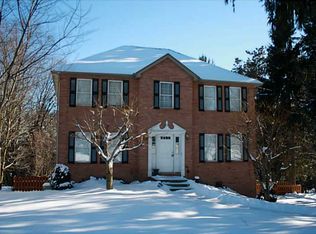 112 Pinebrook Dr, Beaver Falls, PA