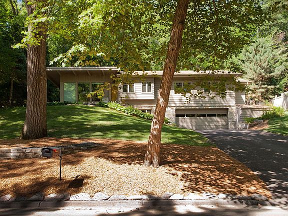 2nd image of 2216 Black Oak Dr