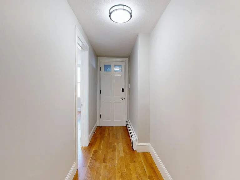 205 Chelsea St #3 — Photo 8