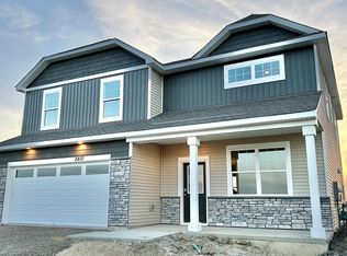 2410 Pleasant Ave, Shakopee, MN 55379