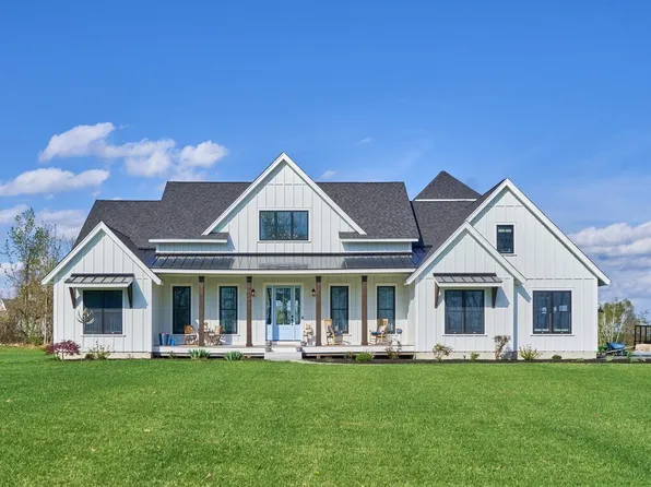 179 Justice Hill Rd, Sterling, MA 01564