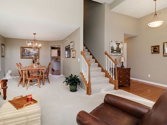 5th image of 12 Shoal Creek Ct