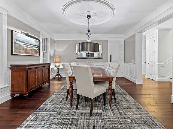 3rd image of 210 South St #6