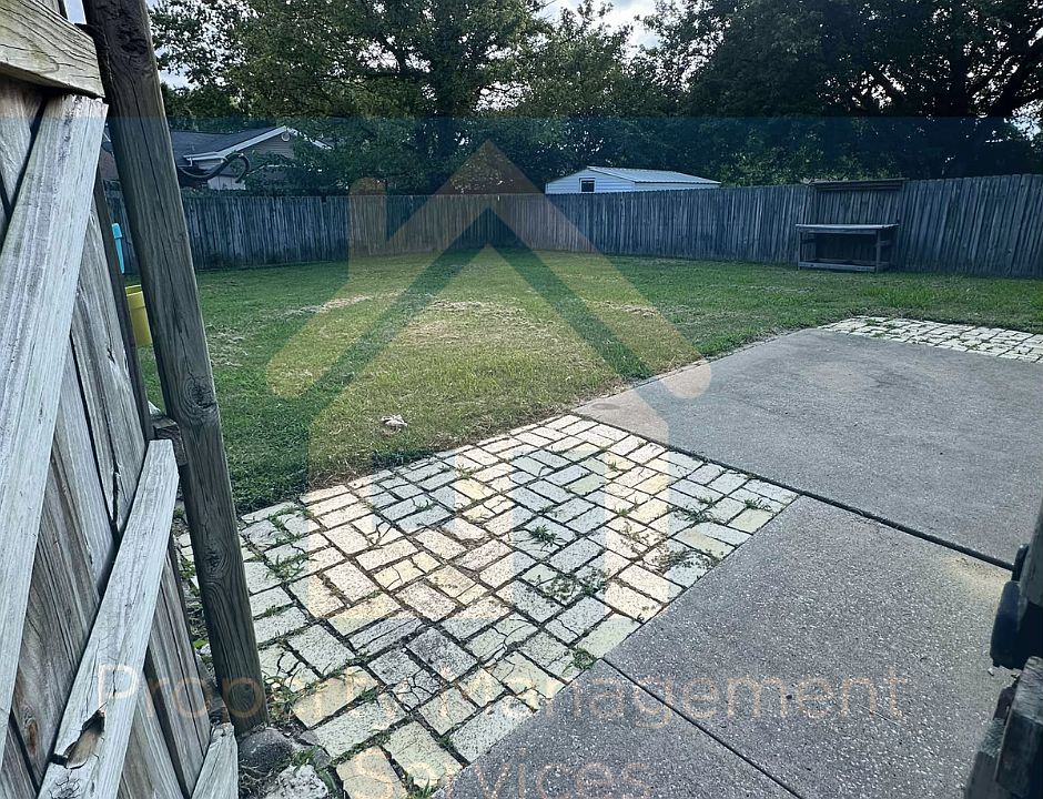 2nd image of 2504 Strickland Dr