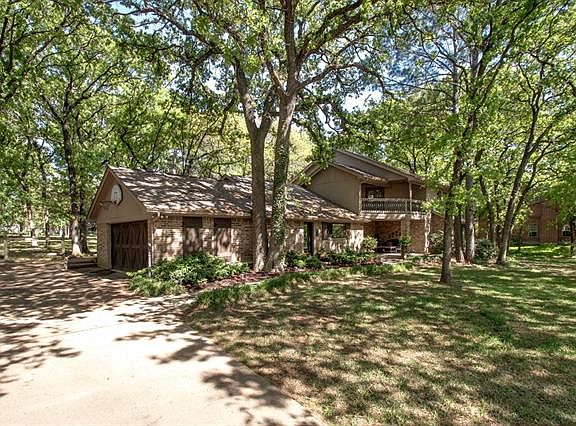 2nd image of 1501 Post Oak Trl
