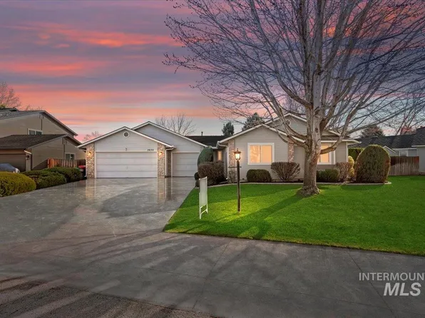 3630 W Woodmont Dr, Meridian, ID 83646