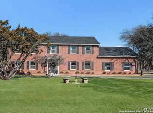 8611 Rolling Acres Trl, Boerne, TX 78015