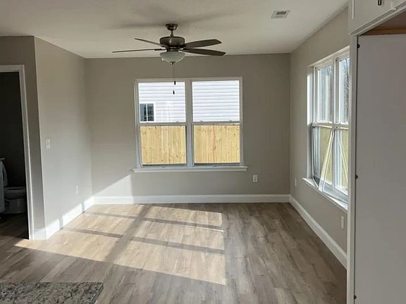 3rd image of 3127 Lorenzo Ct