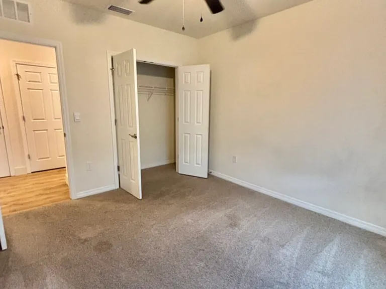 2509 NW 27th Pl — Photo 34