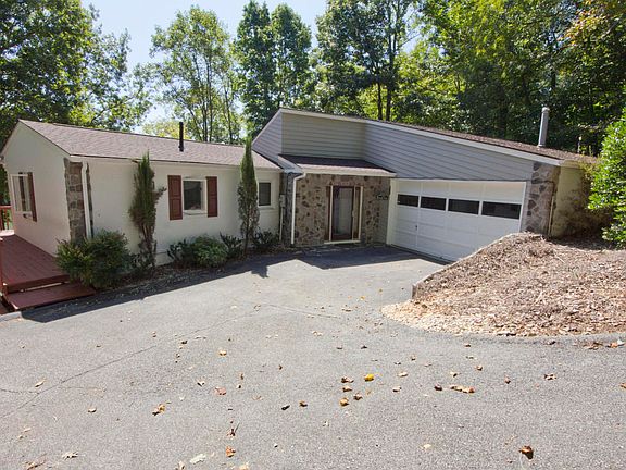 2nd image of 138 Osprey Ln