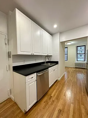 Rented by Waverly Realty Associates | media 17