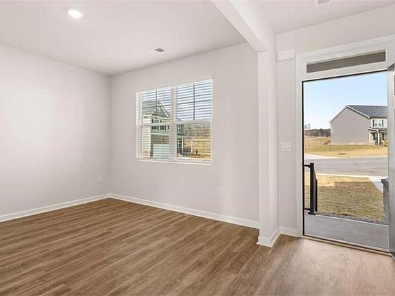3rd image of 330 Faulkner Street Ln