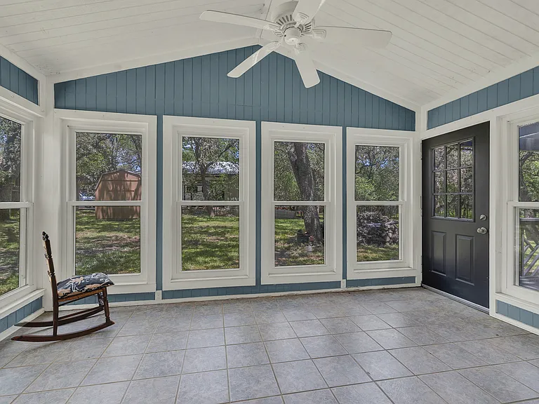 208 Reimer Ave — Photo 26