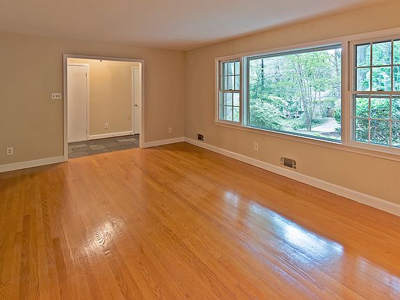 3rd image of 3616 Tallwood Ter