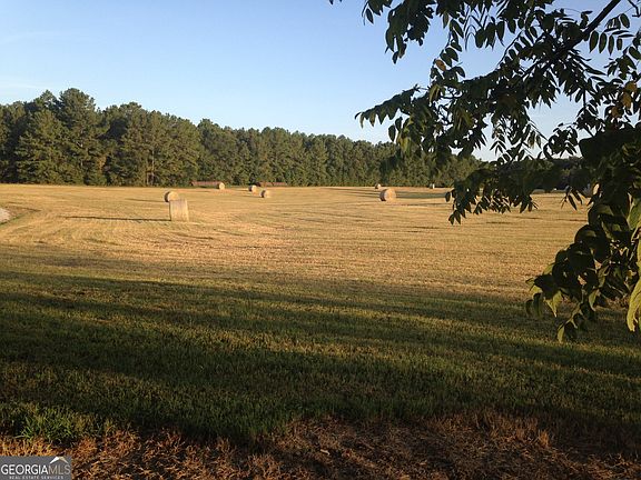 4th image of 429 Frank Kelley Rd